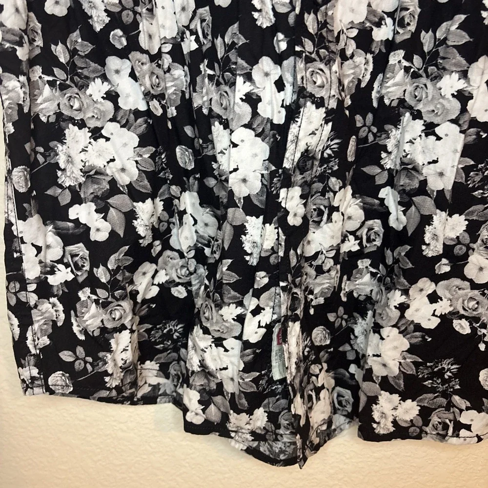 Levi's Men's XL  Classic Camper Relaxed Hawaiian Floral Hipster‎ Red Tab Shirt